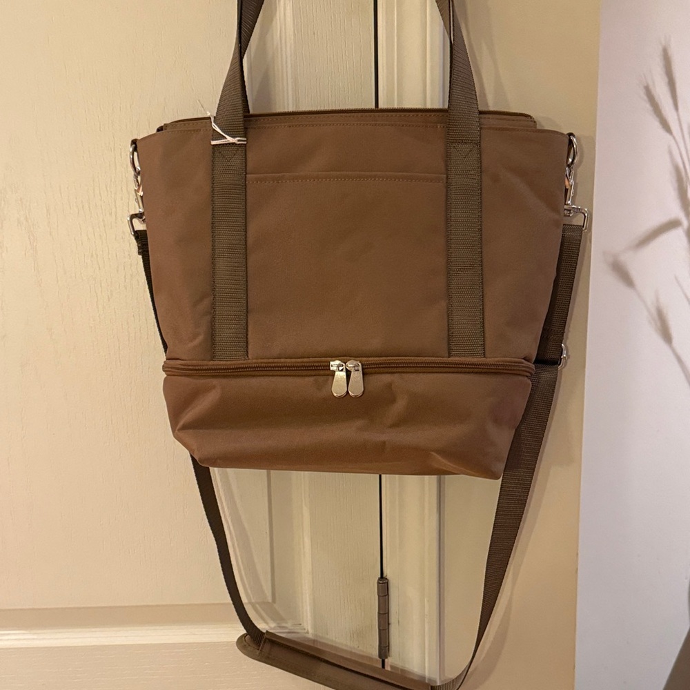 Lo and Sons Catalina Day Tote in Golden Brown